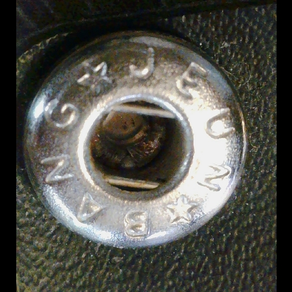 Jeun Bang Men's Silver toned Cross Bracelet With Link Sections - Picture 5 of 5